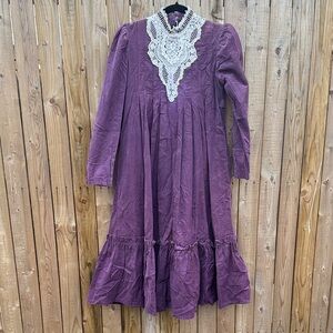 Vintage Gunne Sax Purple Lace-Front Midi courdoury Dress